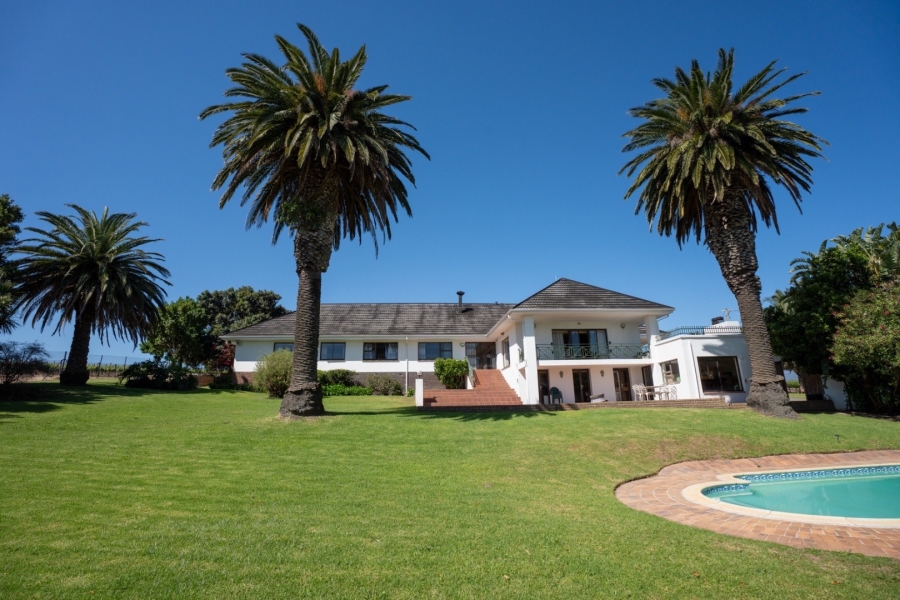 5 Bedroom Property for Sale in Lyndoch Western Cape